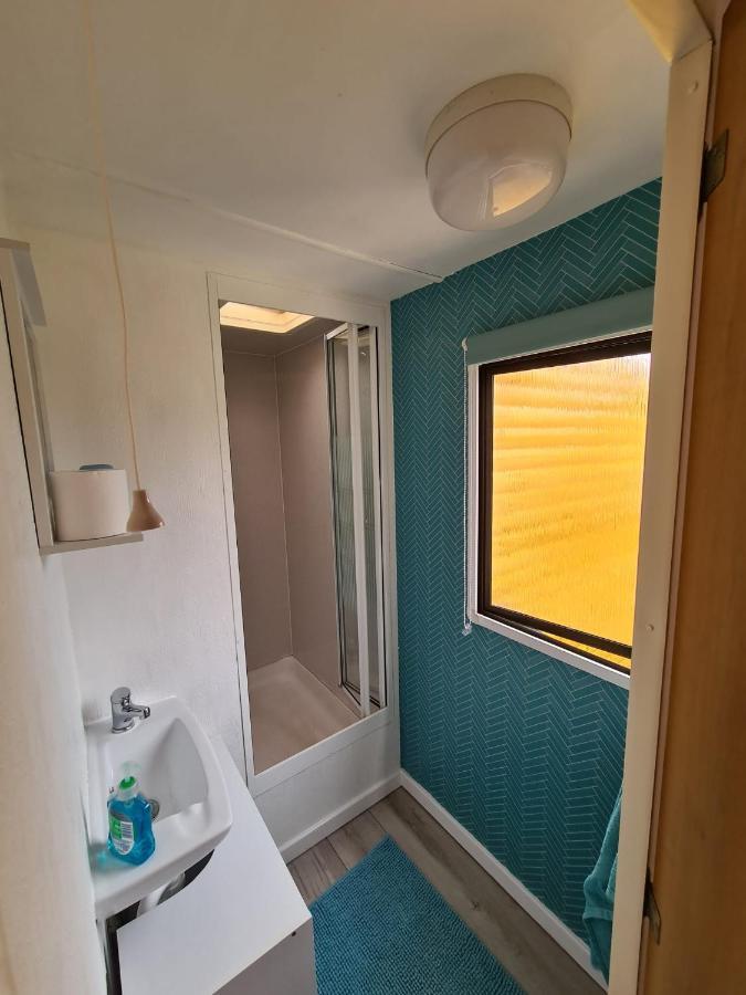 Unique Caravan With Outdoor Space Ballantrae Exterior foto