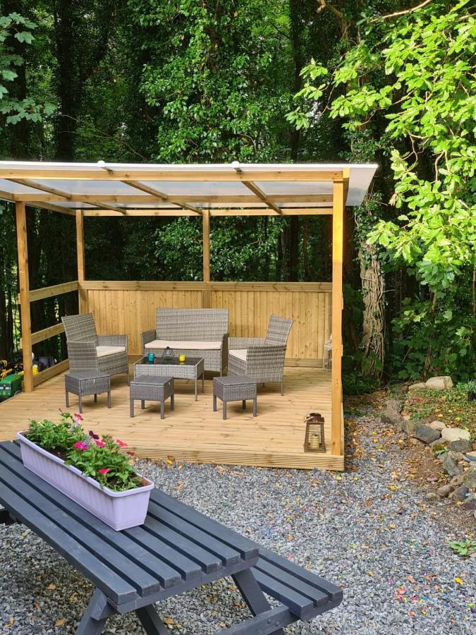 Unique Caravan With Outdoor Space Ballantrae Exterior foto